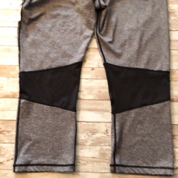 Nicole Miller capris - Picture 10 of 13